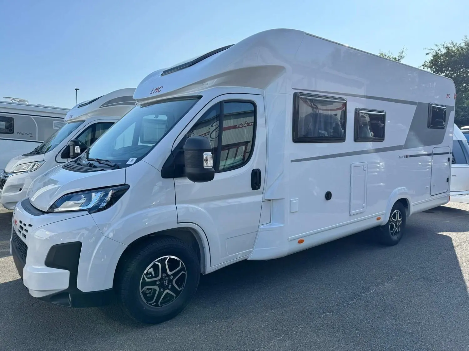 Huur mobilhome LMC Tracer 730EL in Limburg Huur mobilhome LMC Tracer 730EL in Limburg